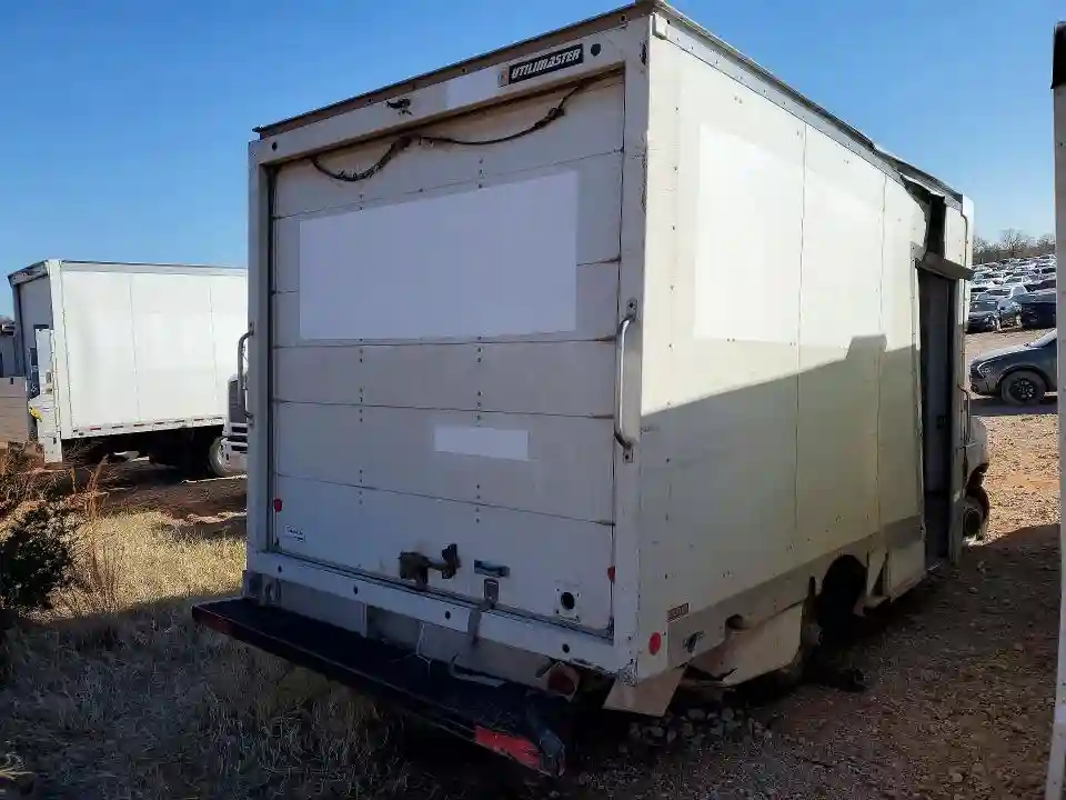 1FDWE3FN1MDC30706 2021 FORD ALL MODELS-2