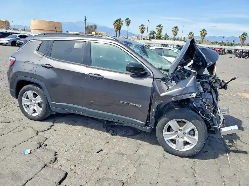 3C4NJCBB1NT214282 2022 JEEP COMPASS-3