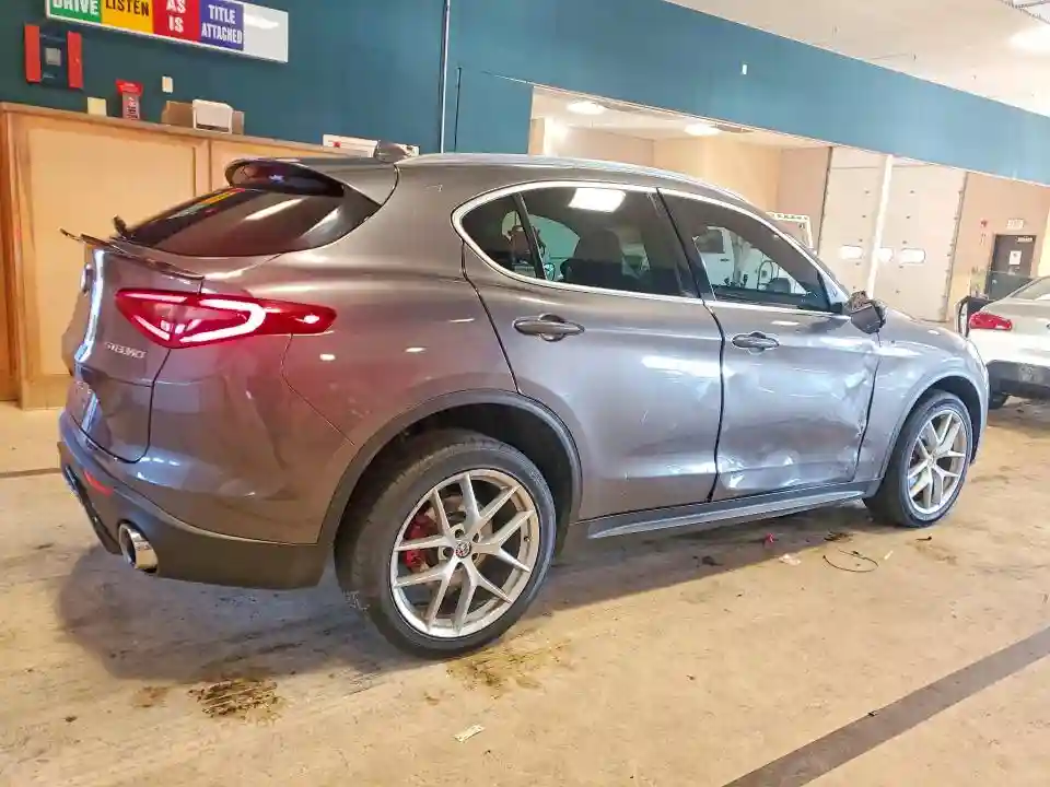 ZASFAKBN1J7C29380 2018 ALFA ROMEO STELVIO-2