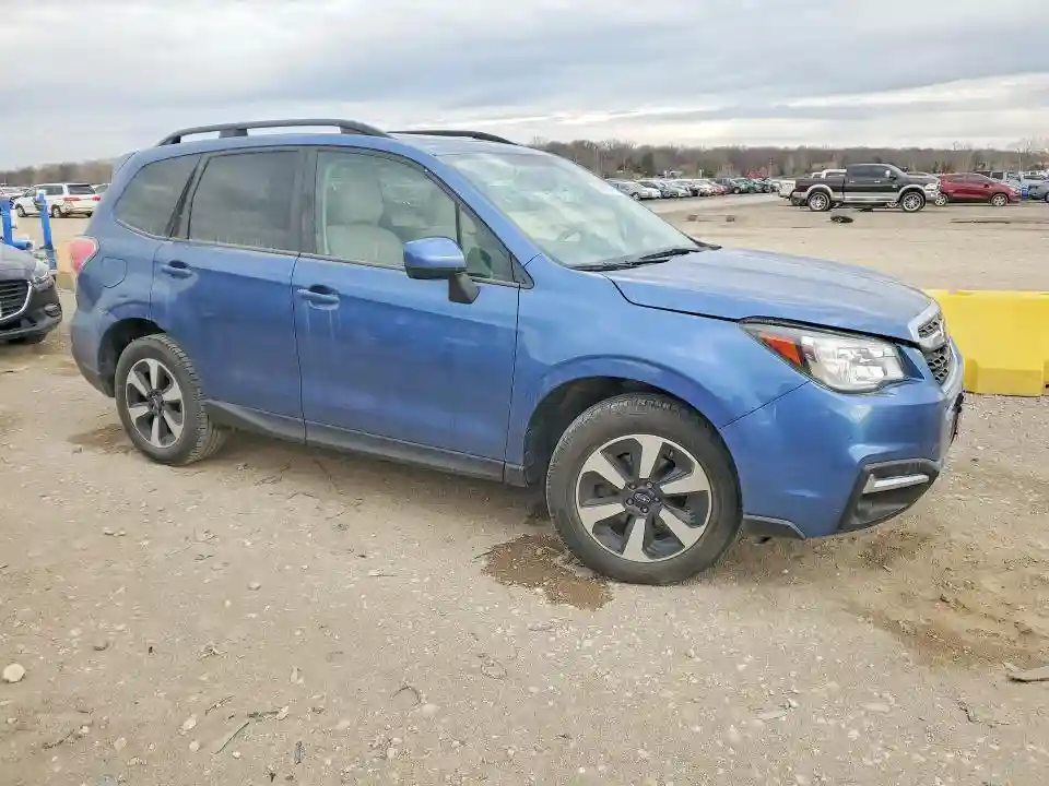 JF2SJAGC9JH546652 2018 SUBARU FORESTER-3