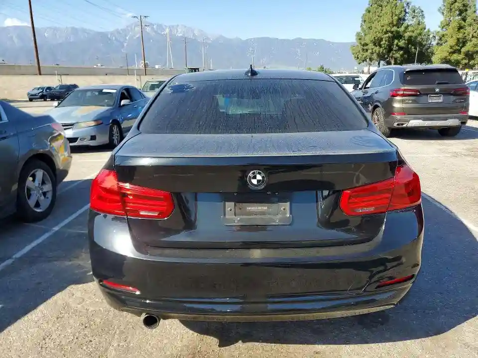 WBA8E1G57JNU89851 2018 BMW 3 SERIES-5