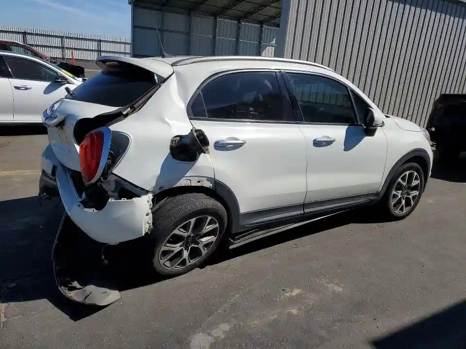 ZFBCFXCBXJP656591 2018 FIAT 500-2