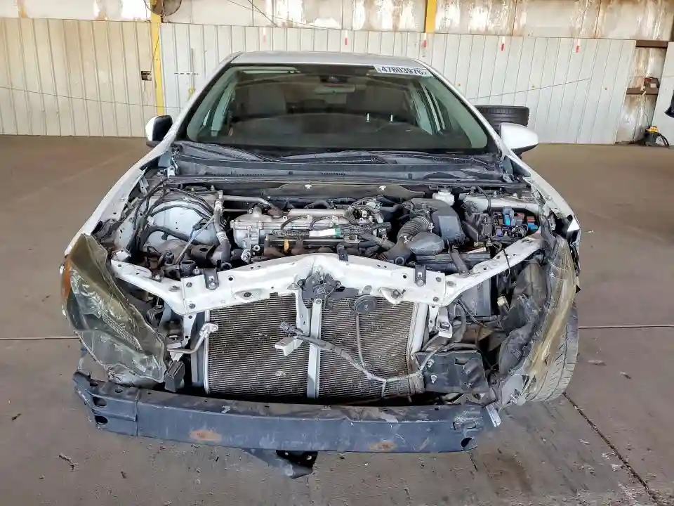 5YFBURHE7KP891253 2019 TOYOTA COROLLA-4
