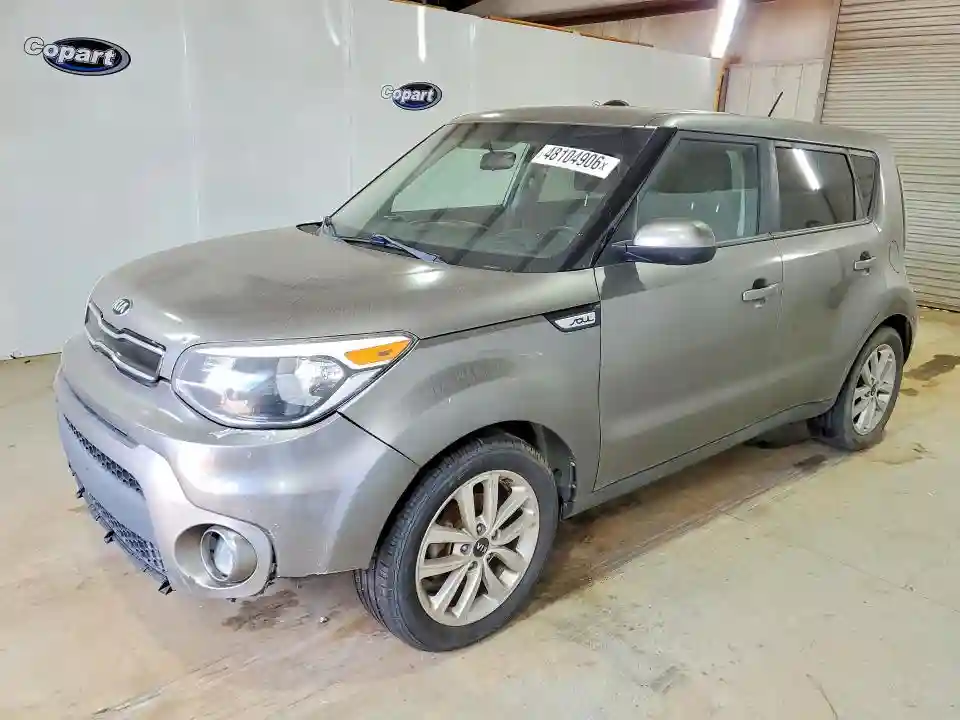 KNDJP3A54J7535109 2018 KIA SOUL-0