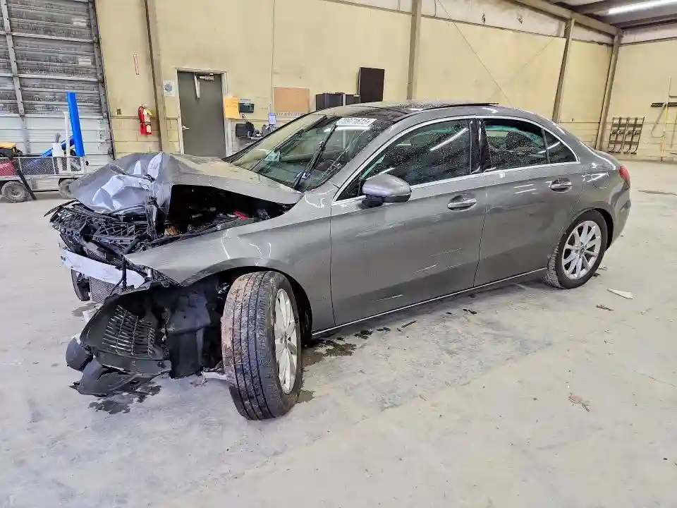WDD3G4FB1KW024516 2019 MERCEDES-BENZ A-CLASS-0