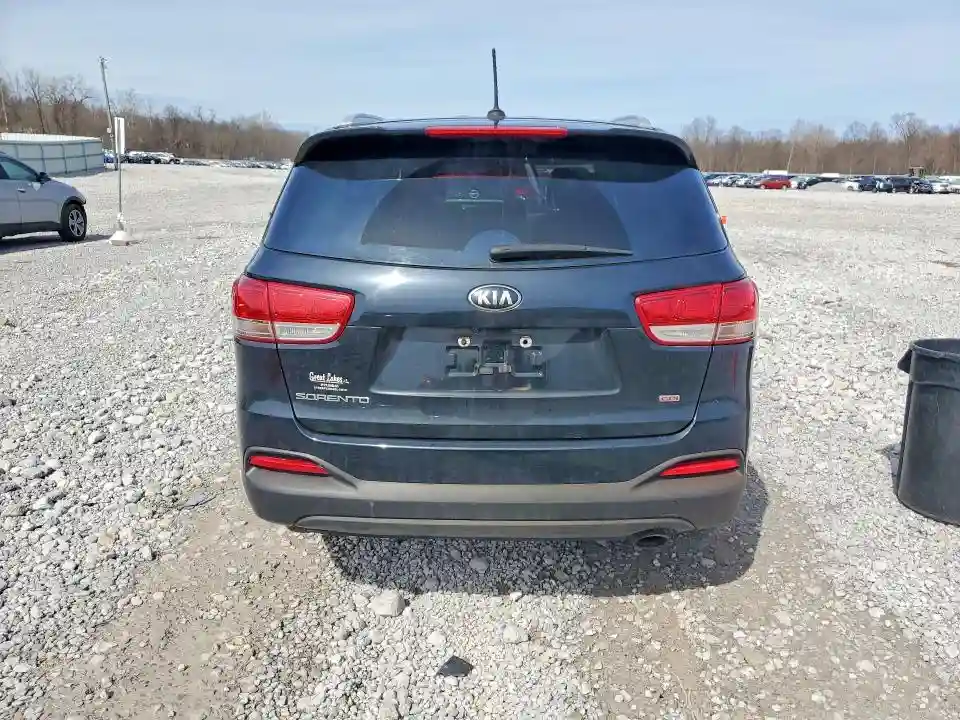 5XYPGDA38HG263093 2017 KIA SORENTO-5