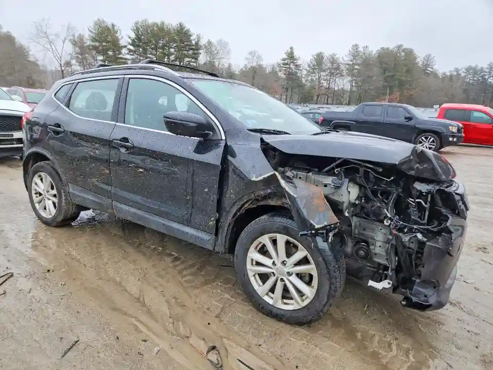 JN1BJ1CR4JW288354 2018 NISSAN ROGUE SPORT-3