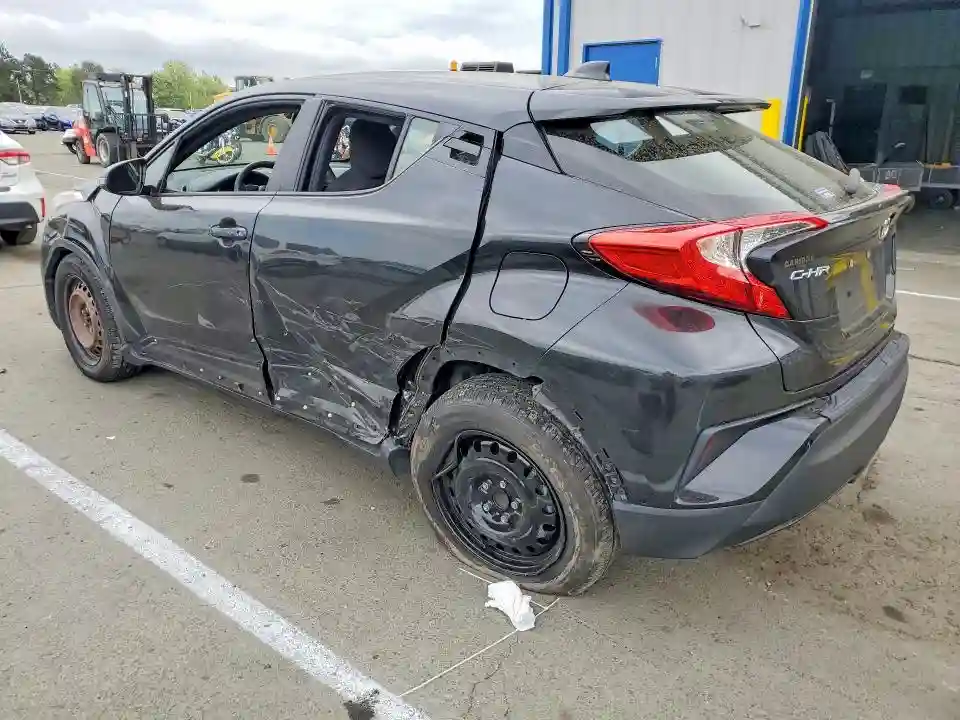 JTNKHMBX3K1027673 2019 TOYOTA C-HR-1