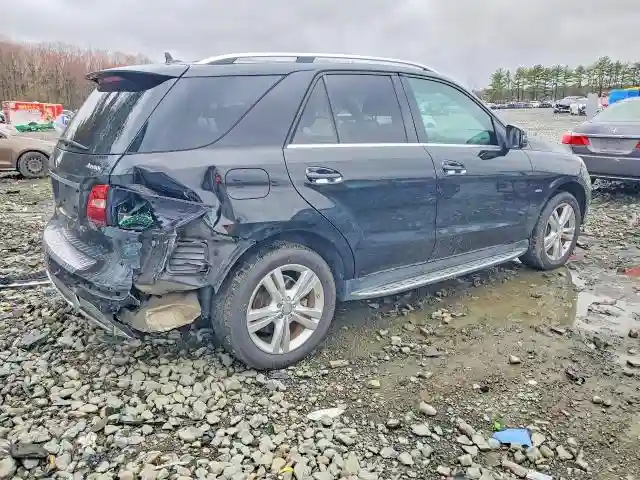 4JGDA5HB2CA010699 2012 MERCEDES-BENZ M-CLASS-2