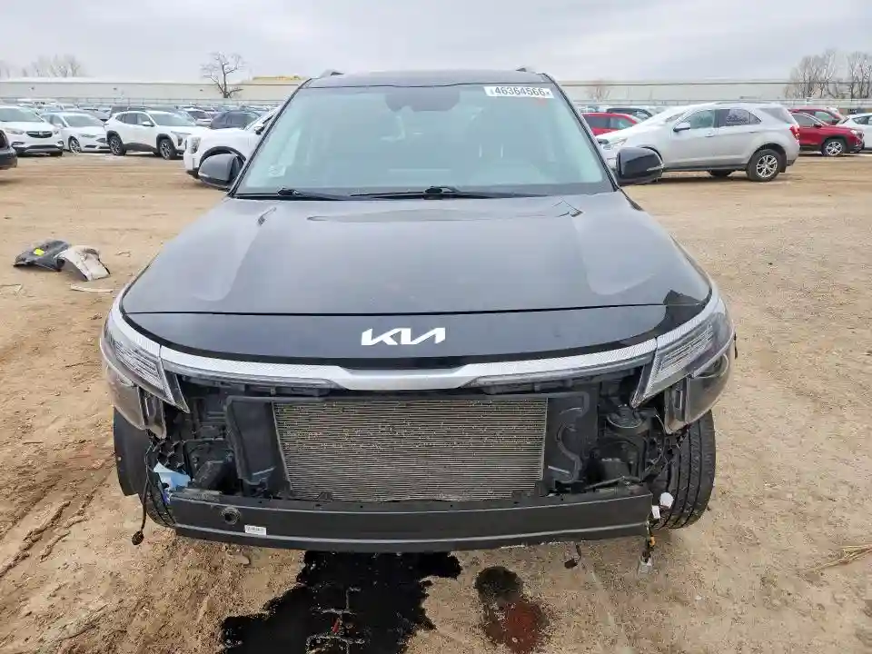 KNDEUCAA3N7334167 2022 KIA SELTOS-4
