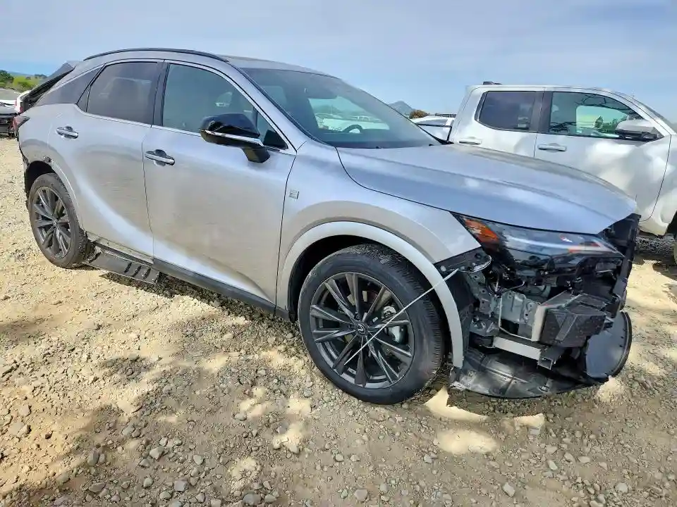 2T2BBMCA7SC084529 2025 LEXUS-3