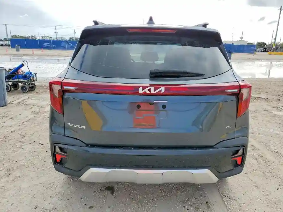 KNDETCA73R7500572 2024 KIA SELTOS-5