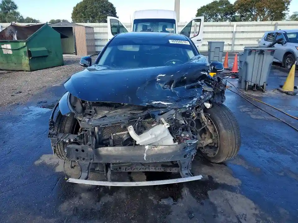 JN1EV7AP7HM731835 2017 INFINITI Q50-4