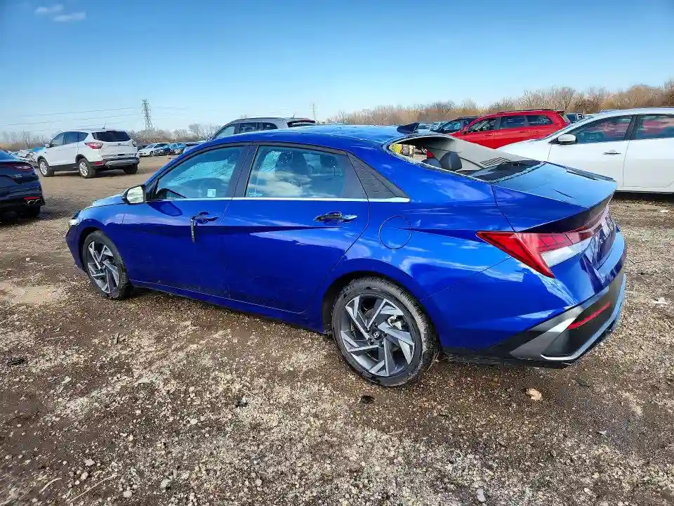 KMHLP4DG2SU956840 2025 HYUNDAI ELANTRA-1