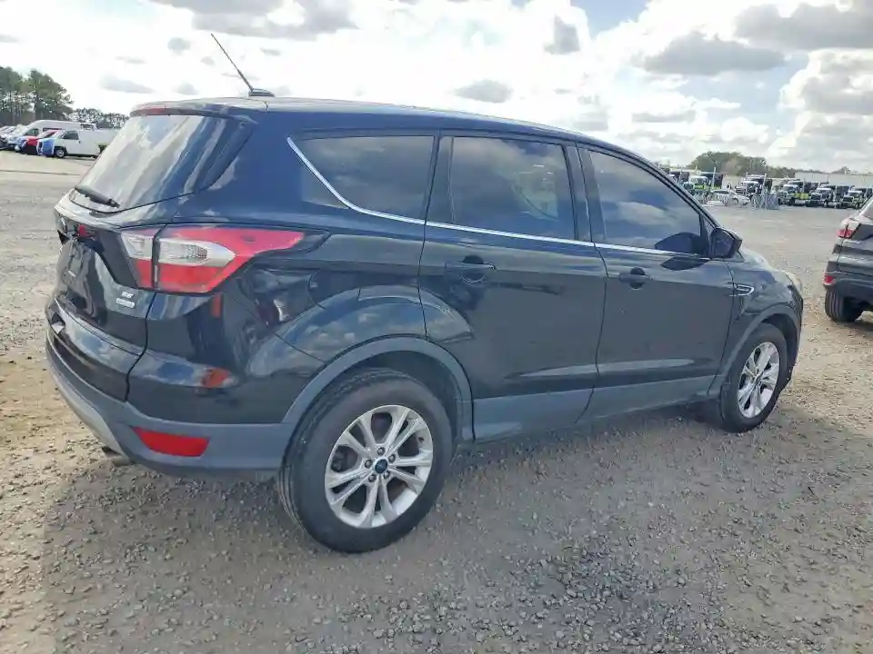1FMCU0GD3HUD95253 2017 FORD ESCAPE-2