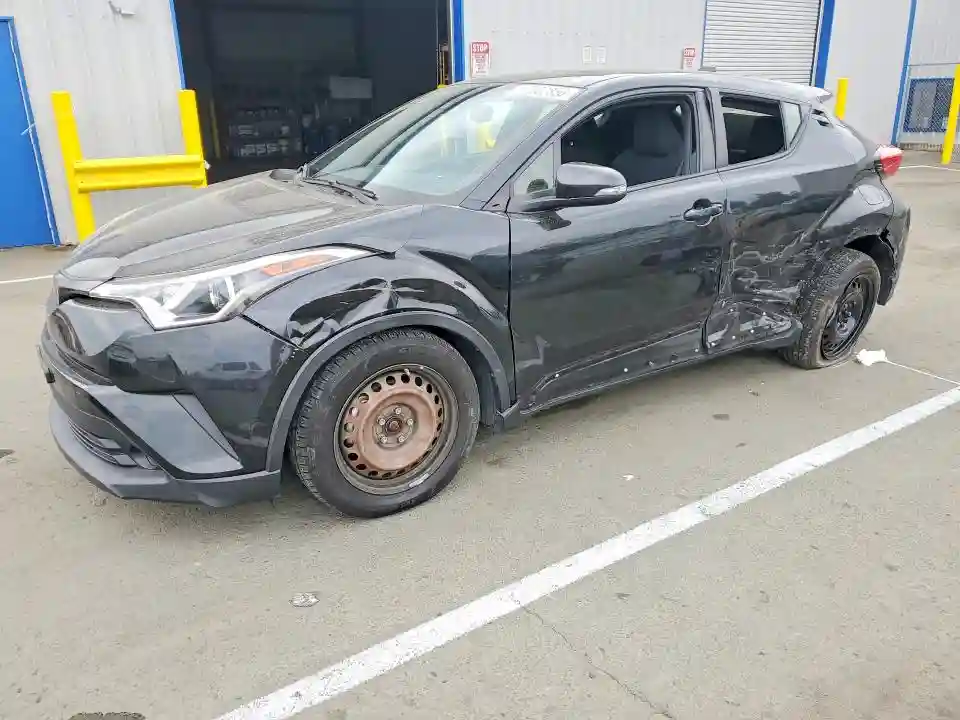JTNKHMBX3K1027673 2019 TOYOTA C-HR-0