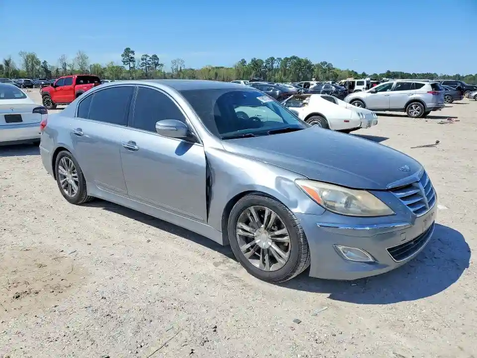 KMHGC4DD9EU265876 2014 HYUNDAI GENESIS-2