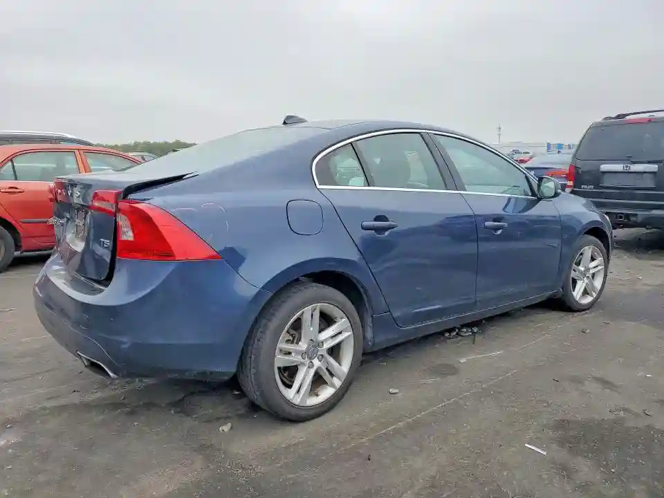 YV140MFK6F1352479 2015 VOLVO S60-2