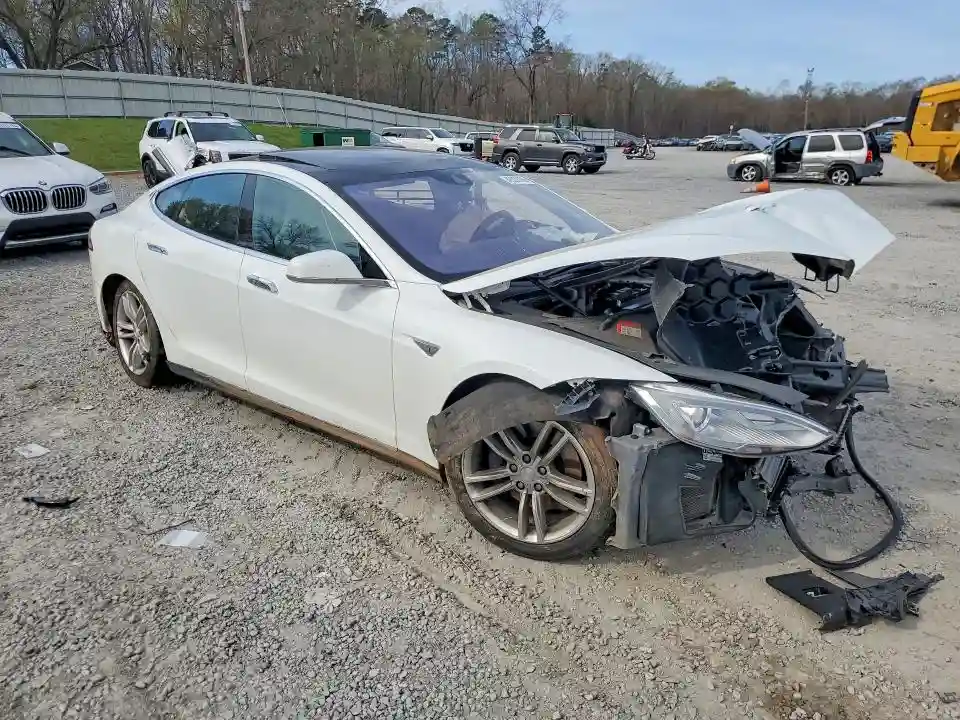 5YJSA1E16GF134035 2016 TESLA MODEL S-3