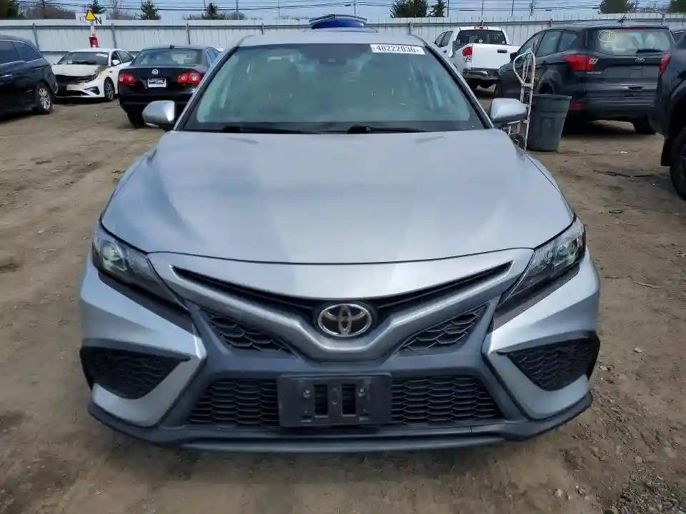 4T1G11AK3NU624033 2022 TOYOTA CAMRY-4
