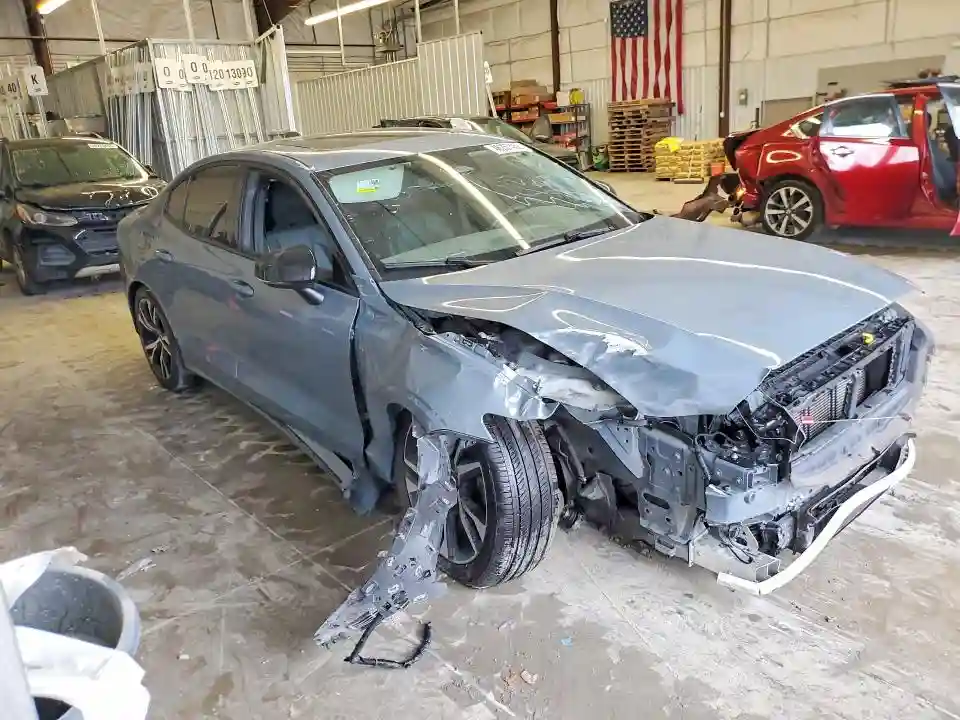 7JRL12FK0RG320231 2024 VOLVO S60-3