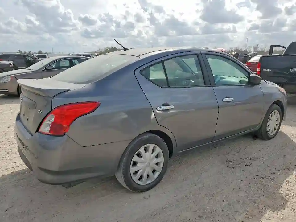 3N1CN7APXHL861531 2017 NISSAN VERSA-2