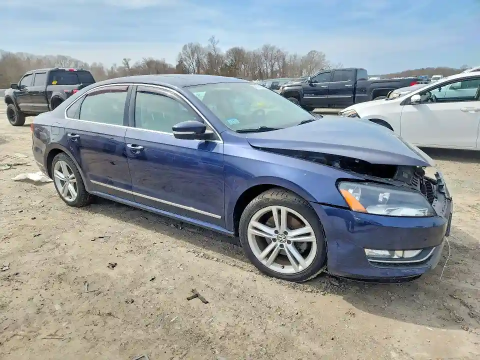1VWCT7A36EC060129 2014 VOLKSWAGEN PASSAT-3