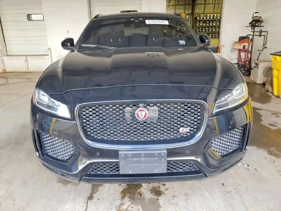 SADCM2FV4KA356727 2019 JAGUAR F-PACE-4