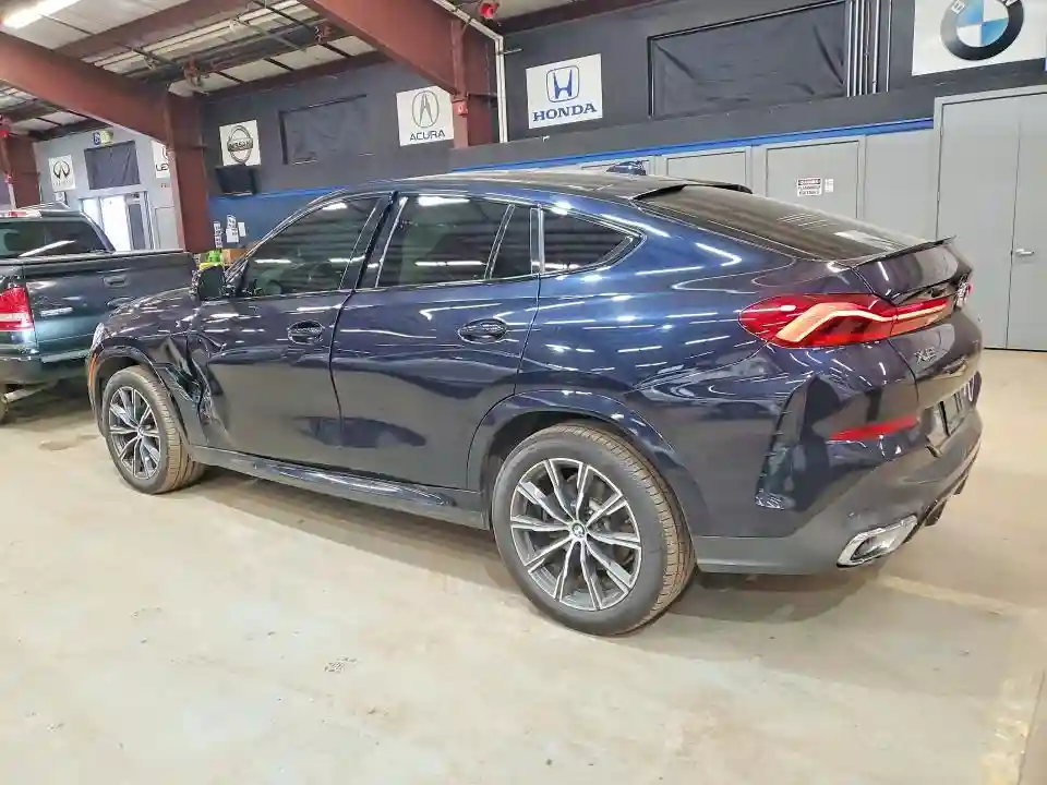 5UXCY6C06L9C37565 2020 BMW X6-1