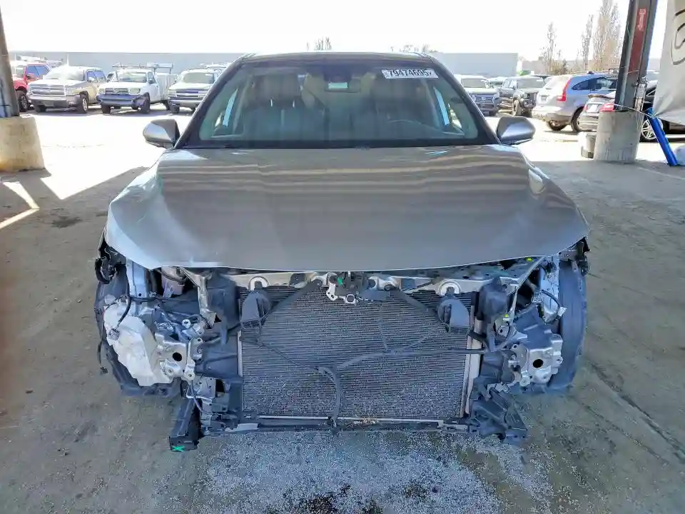 4T1KZ1AK3LU036021 2020 TOYOTA CAMRY-4