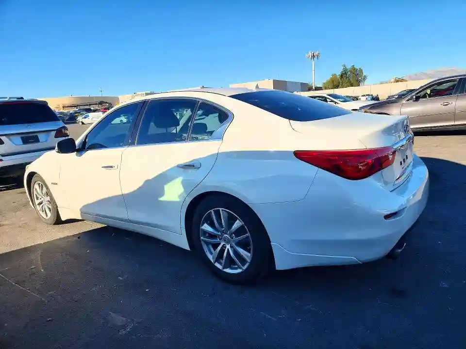 JN1AV7AP3FM790666 2015 INFINITI-1