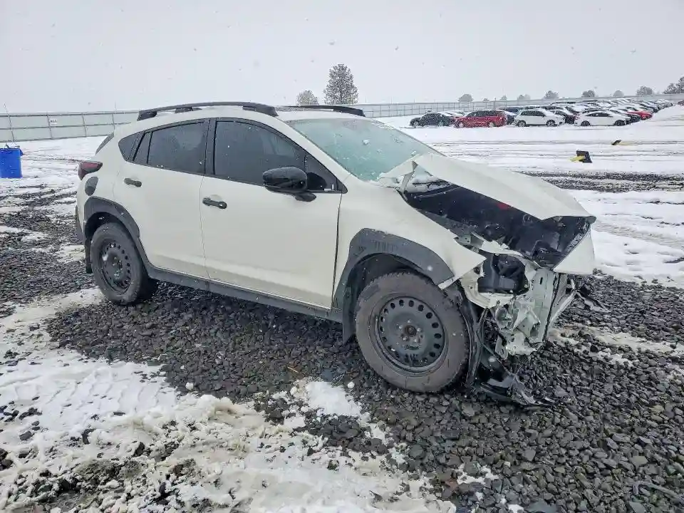 JF2GUHDC0S8213963 2025 SUBARU CROSSTREK-3