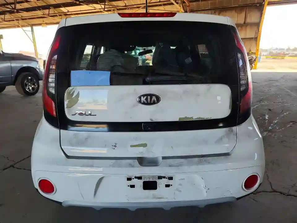 KNDJP3A50K7000506 2019 KIA SOUL-5