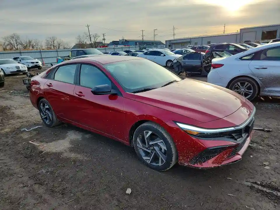 KMHLM4DGXSU991814 2025 HYUNDAI ELANTRA-3