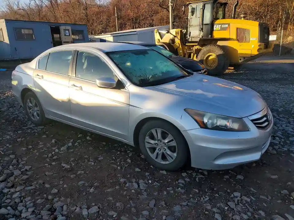 1HGCP2F61CA152532 2012 HONDA ACCORD-3