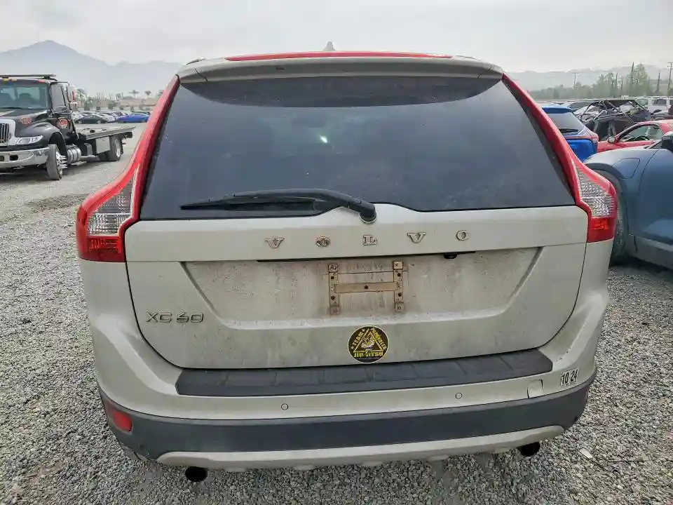 YV4952DL2D2381964 2013 VOLVO XC60-5
