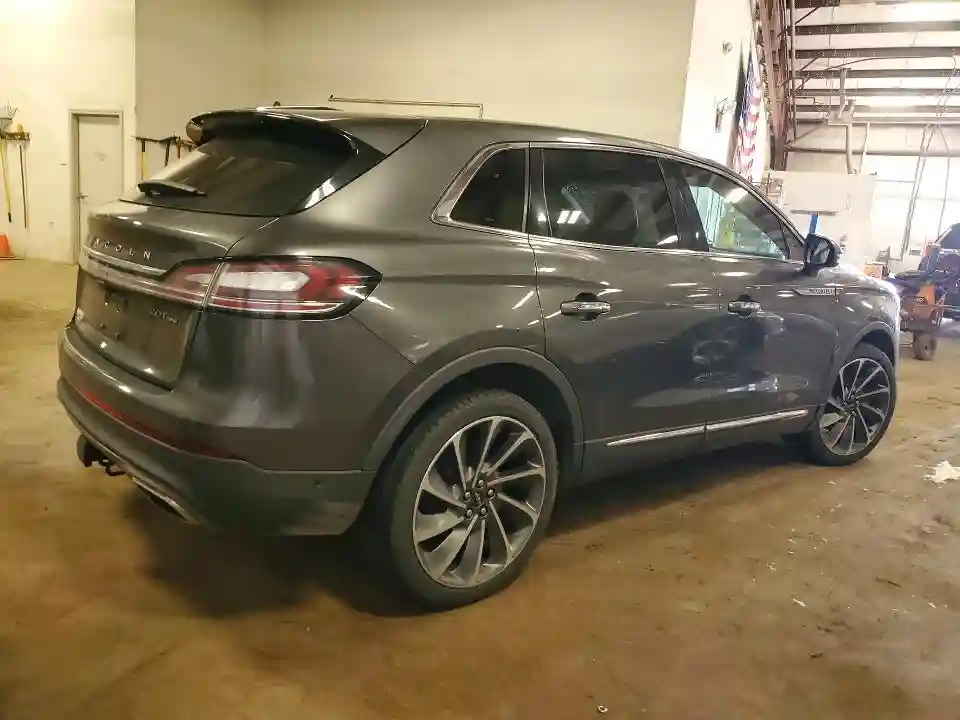 2LMPJ8L96KBL57401 2019 LINCOLN NAUTILUS-2