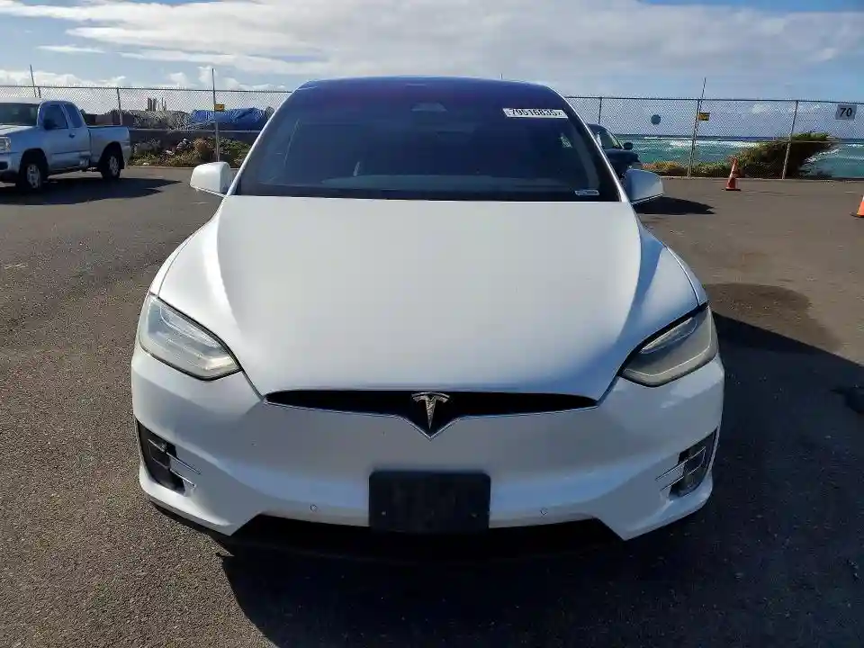 5YJXCAE26HF057192 2017 TESLA MODEL X-4