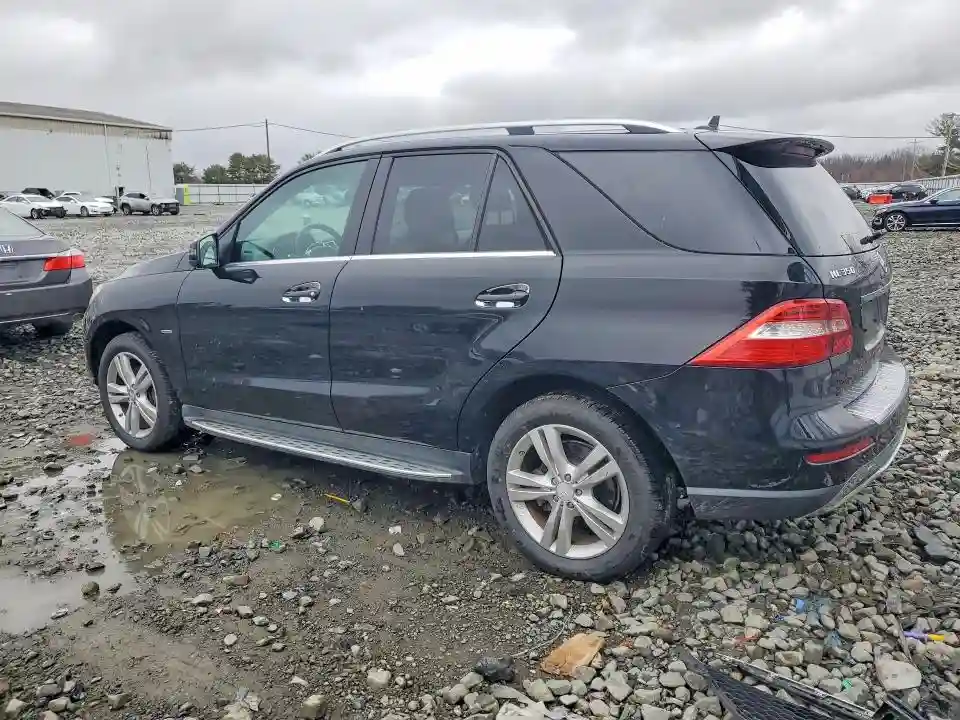 4JGDA5HB2CA010699 2012 MERCEDES-BENZ M-CLASS-1