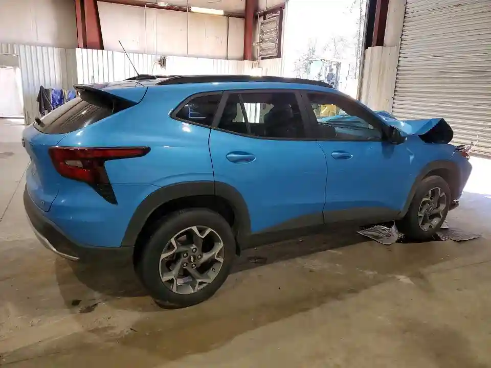 KL77LHEP1SC171090 2025 CHEVROLET TRAX-2