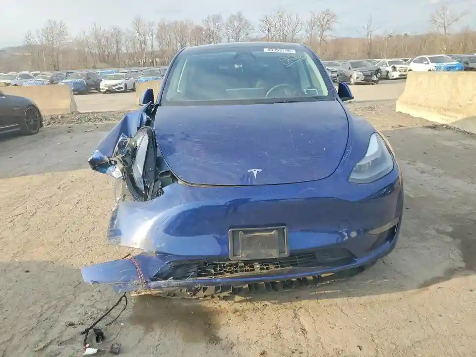 7SAYGDEE5SA336757 2025 TESLA MODEL Y-4