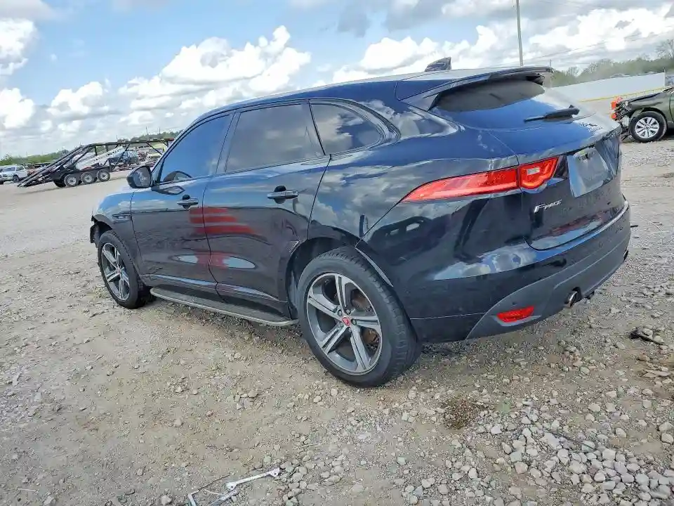 SADCL2GX5JA294627 2018 JAGUAR F-PACE-1