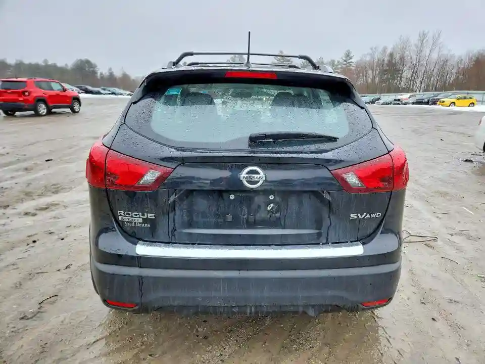 JN1BJ1CR4JW288354 2018 NISSAN ROGUE SPORT-5