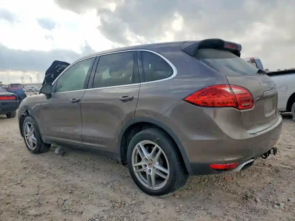 WP1AA2A21ELA97856 2014 PORSCHE CAYENNE-1