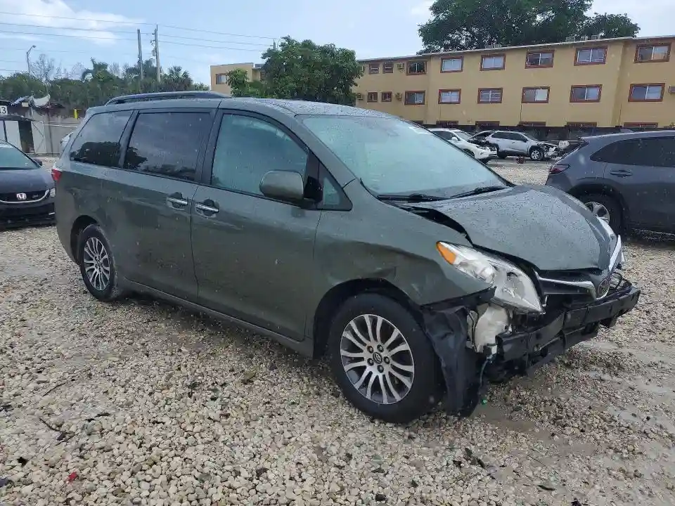 5TDYZ3DC0JS942398 2018 TOYOTA SIENNA-3
