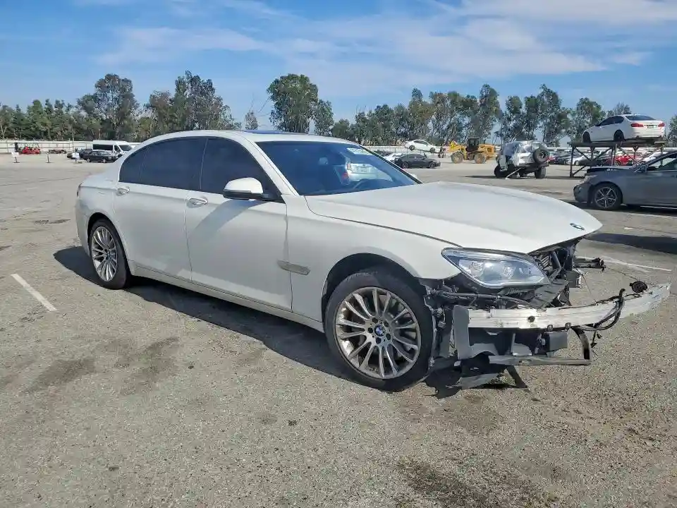 WBAYF8C57ED652666 2014 BMW 7 SERIES-3