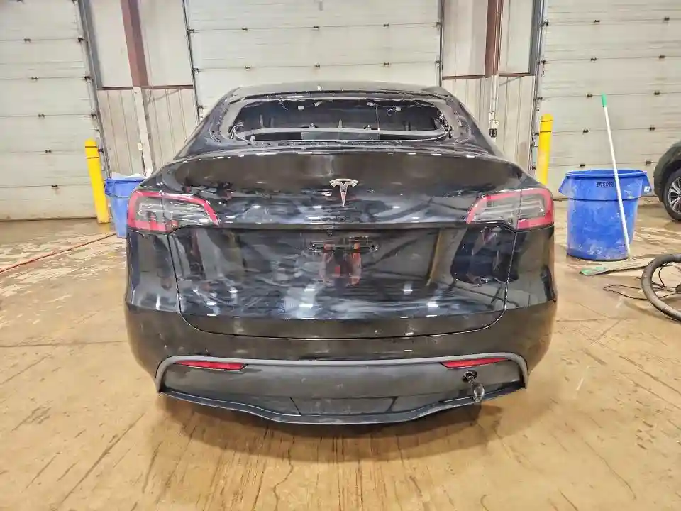 7SAYGDED7SF241191 2025 TESLA MODEL Y-5