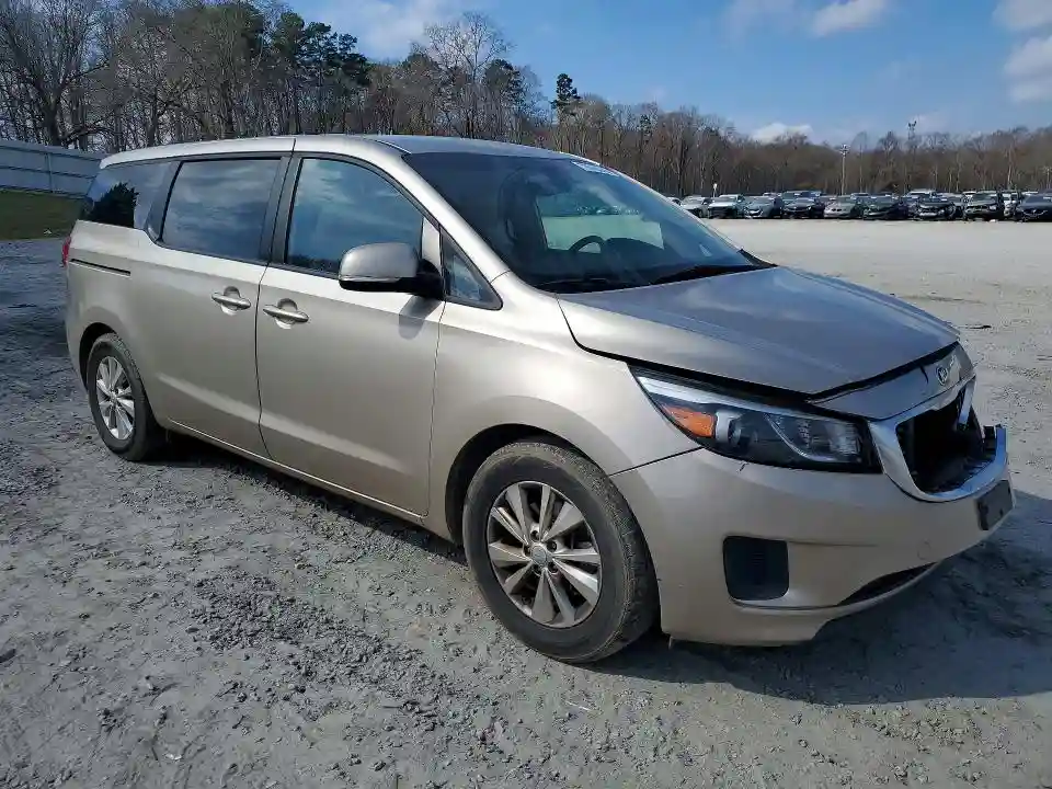 KNDMB5C1XH6230568 2017 KIA SEDONA-3