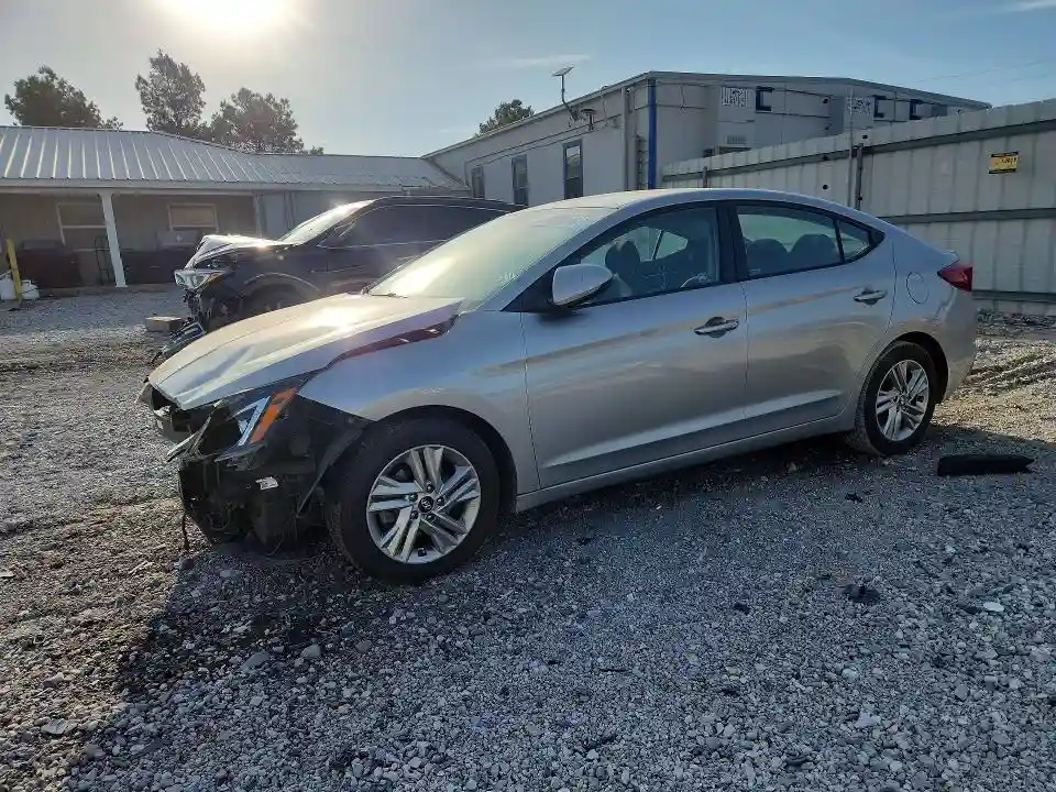 5NPD84LF3LH582281 2020 HYUNDAI ELANTRA-0