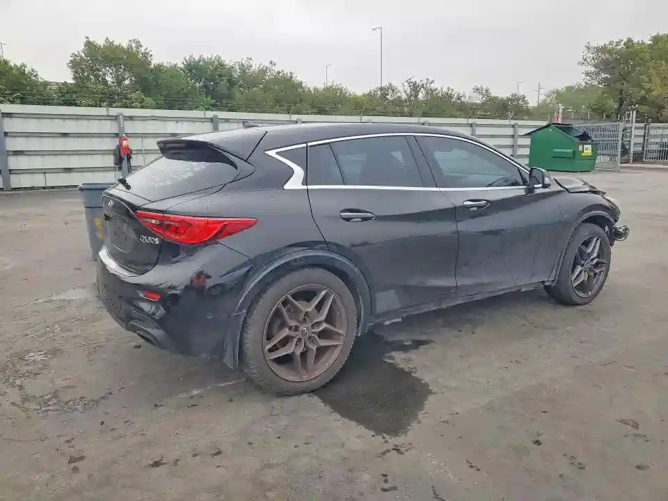 SJKCH5CP2HA021172 2017 INFINITI QX30 SPORT-2
